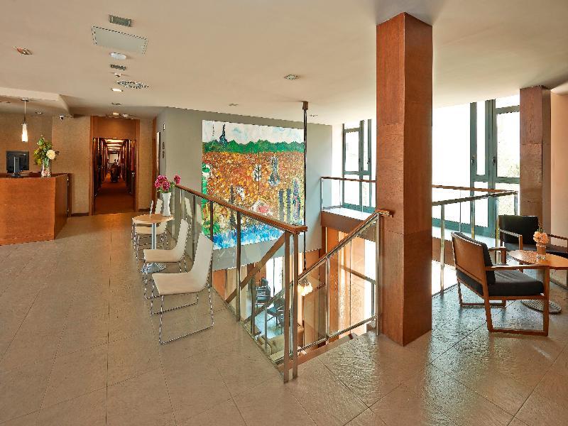 Hotel Exe Barcelona Gate Sant Joan Despi Bagian luar foto