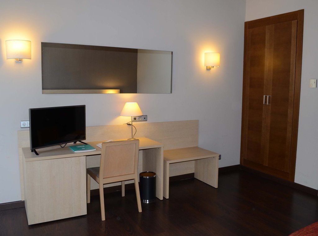 Hotel Exe Barcelona Gate Sant Joan Despi Bagian luar foto